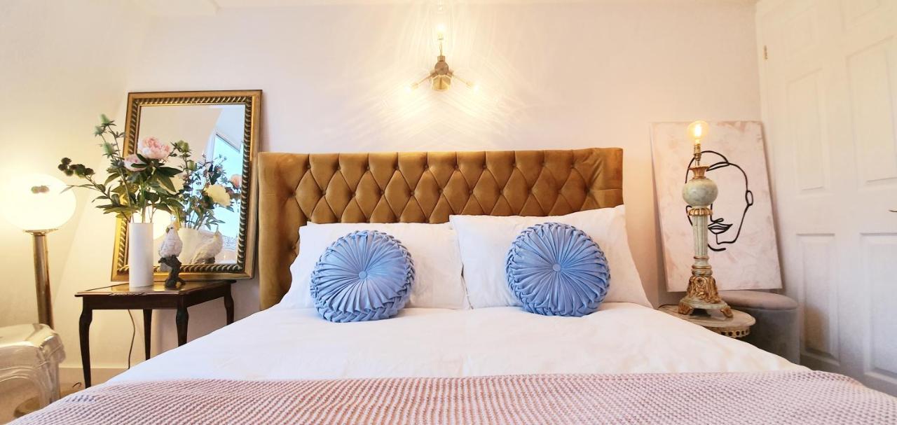 Elegant 5 Bed 4 Bath 'Vogue House' Parisian Style Home Маргейт Екстер'єр фото