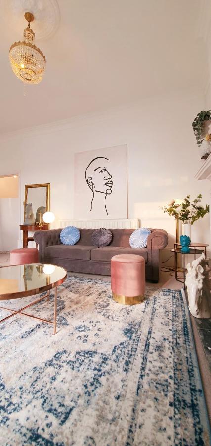 Elegant 5 Bed 4 Bath 'Vogue House' Parisian Style Home Маргейт Екстер'єр фото