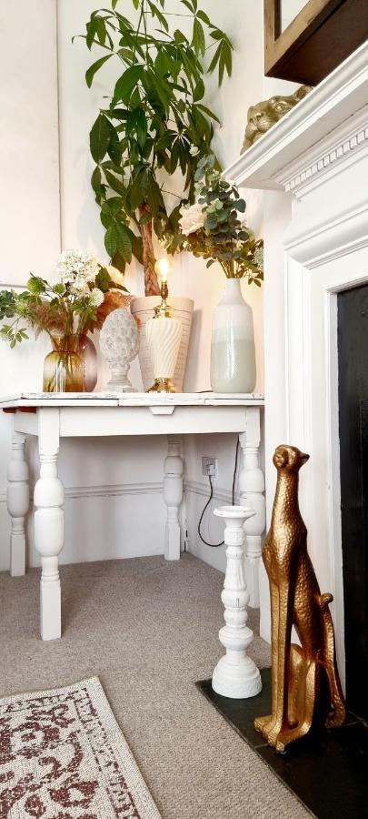 Elegant 5 Bed 4 Bath 'Vogue House' Parisian Style Home Маргейт Екстер'єр фото